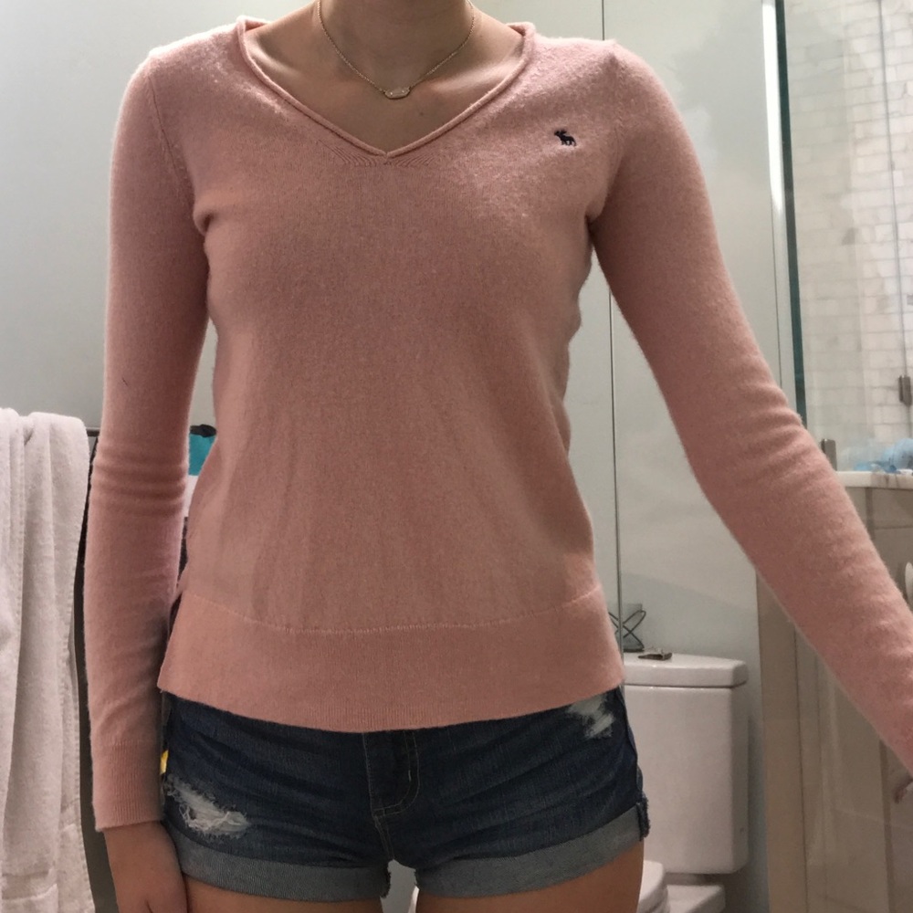 Light Pink Cashmere V-Neck Sweater